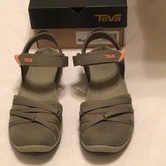 Women’s Teva Sandals - Picture 6 of 6
